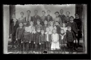 1902 School class at the East Warren School House